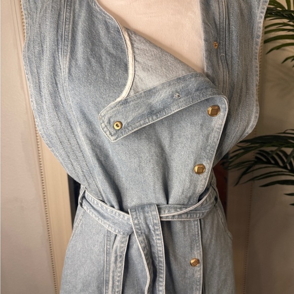 Zara Light Blue Denim Mini Dress with Gold Buttons - Picture 8 of 10